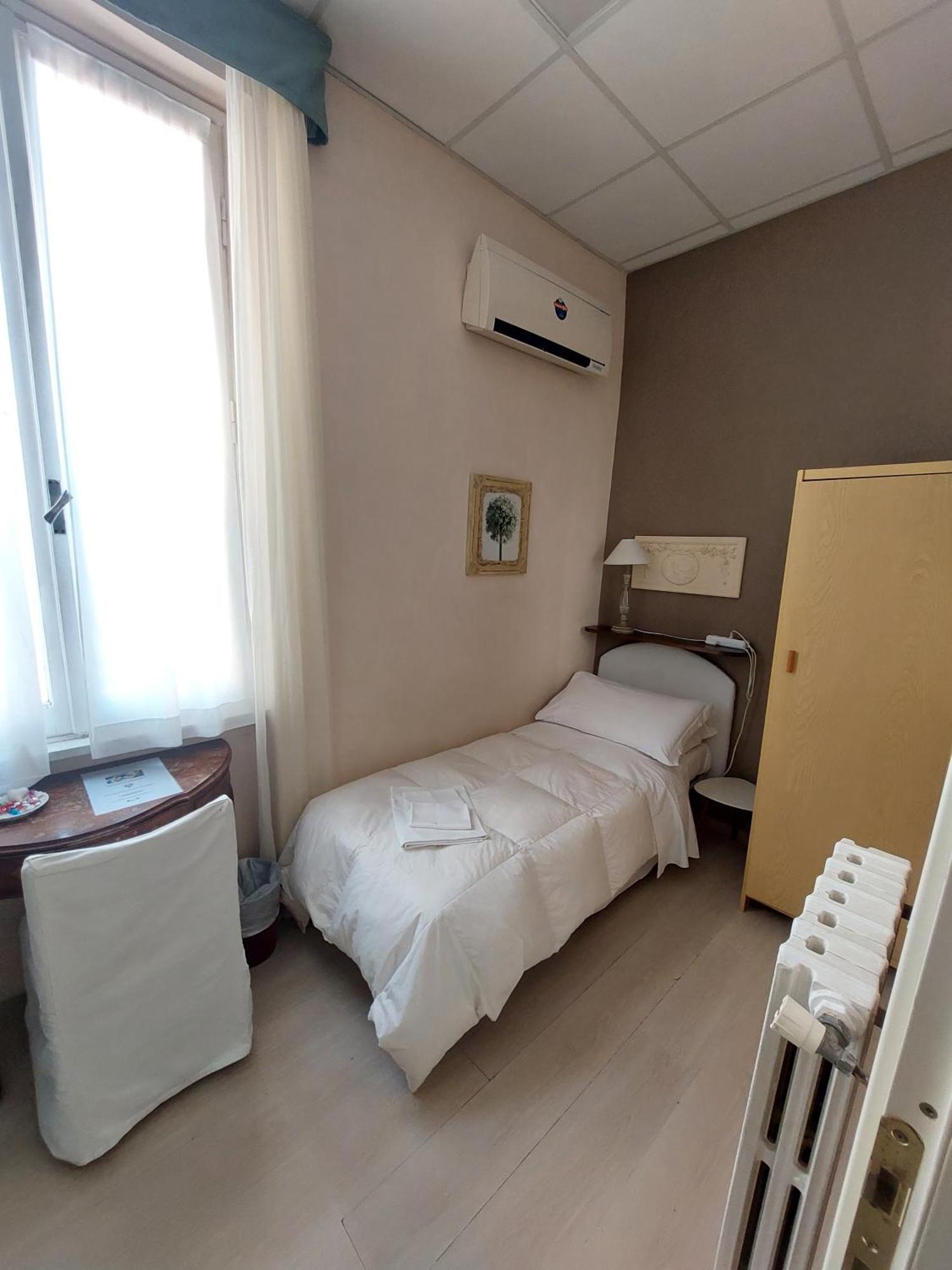 Tina Hotel